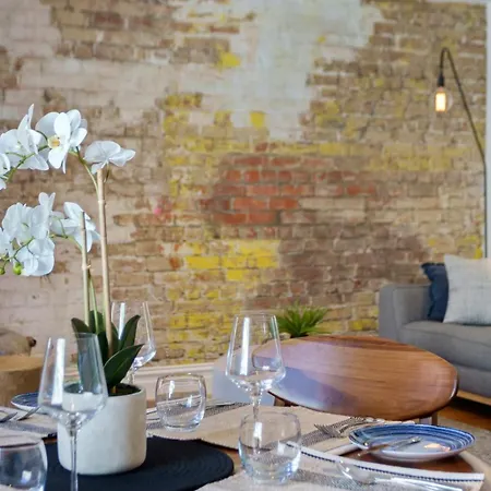 Vintage Suite At Saddlers - Embrace A Cafe Lifestyle Hobart Exterior photo