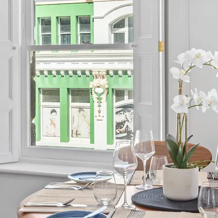 Vintage Suite At Saddlers - Embrace A Cafe Lifestyle Hobart Exterior photo